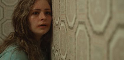 LOVE HUNTERS (Hounds of Love)